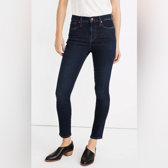 Madewell 9" Mid-Rise Skinny Jeans in Orland Wash: TENCEL™M Denim Edition - Picture 2 of 14